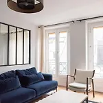 Charming 48M Near The Louvre